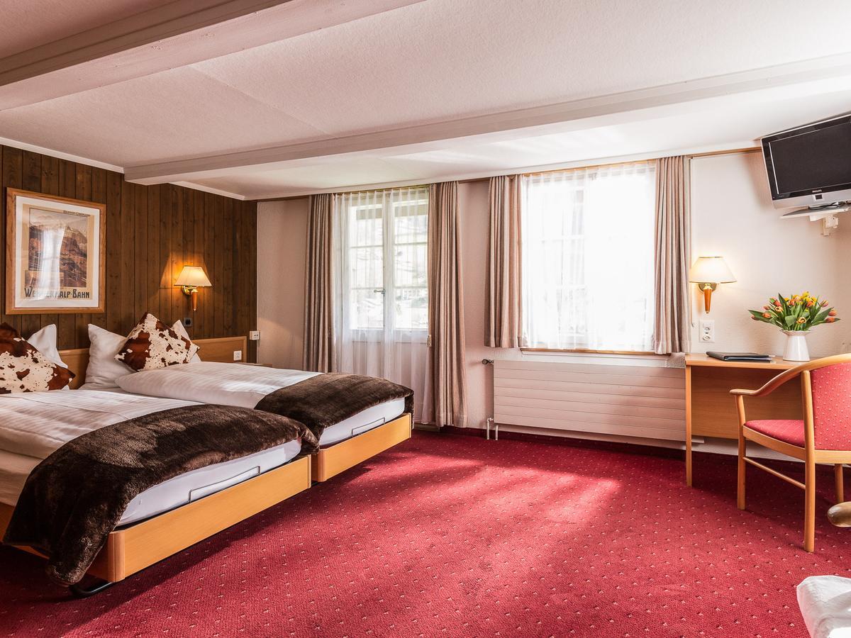 Hotel Oberland Lauterbrunnen Bilik gambar